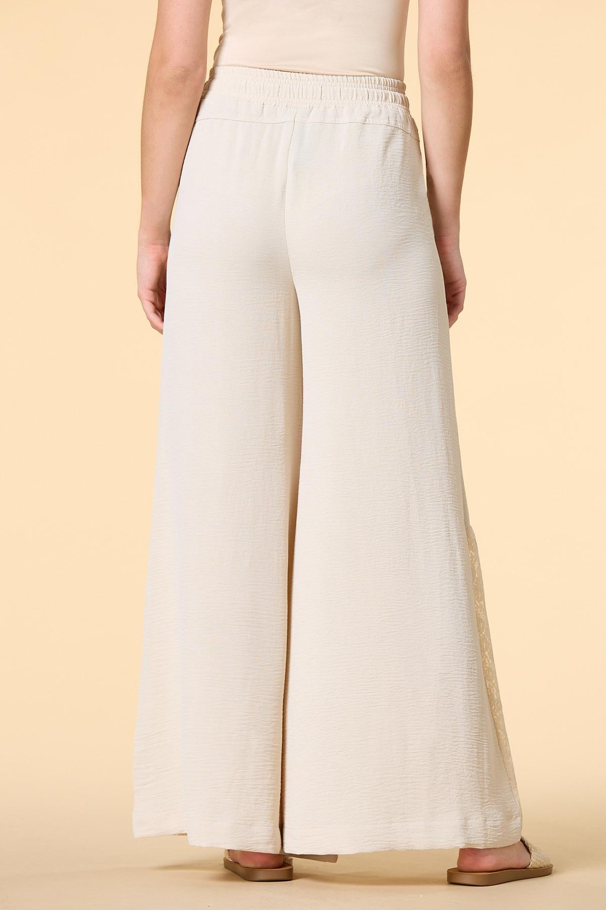 Versona a little lace pants IVORY