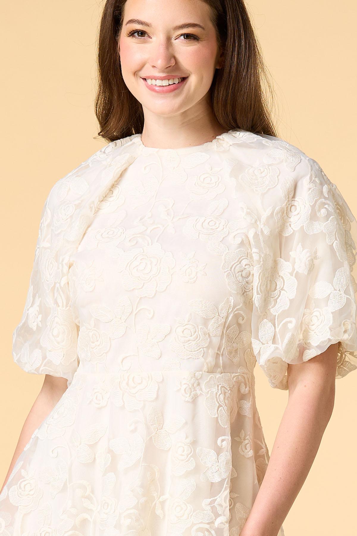 Versona sunday best dress CREAM