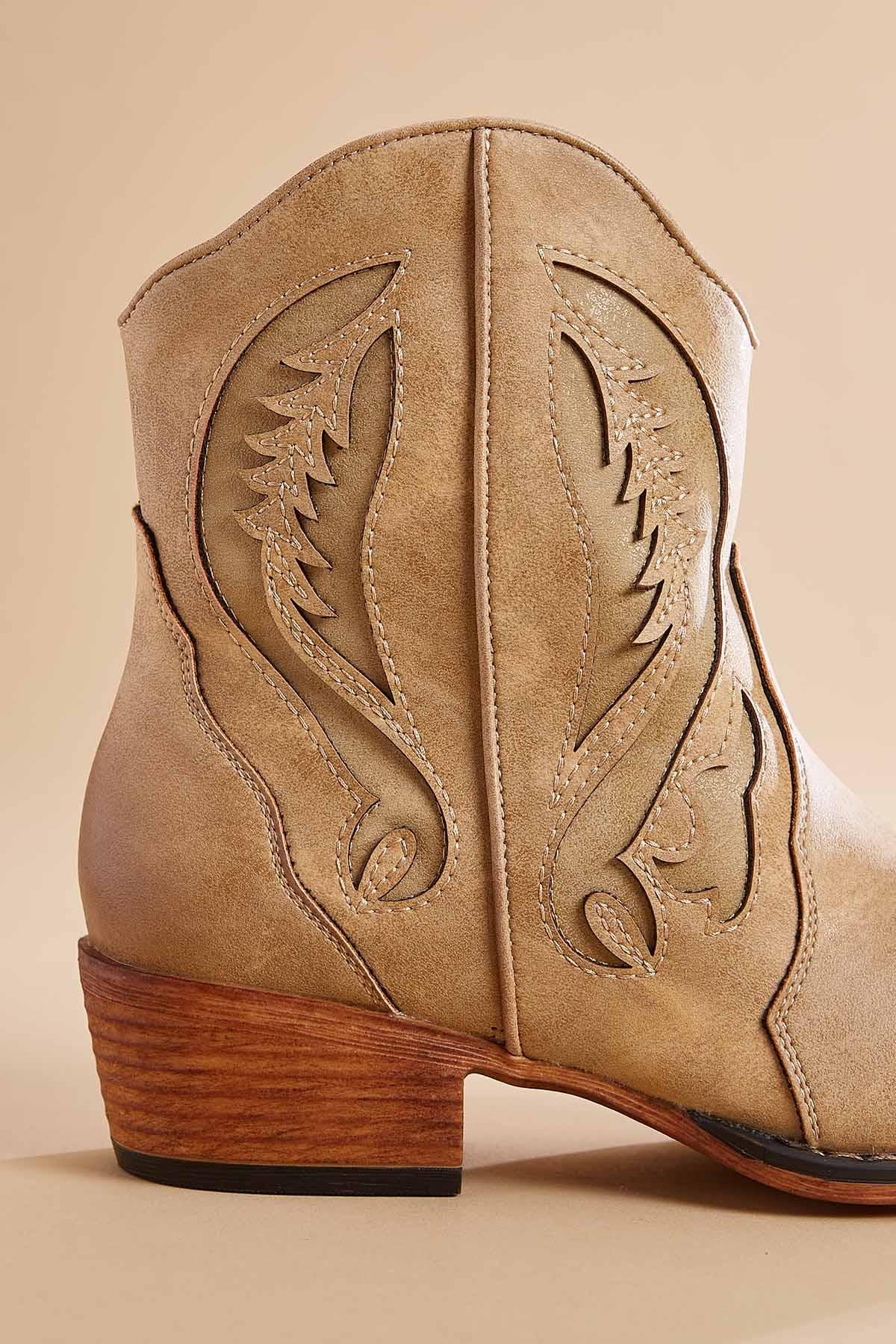 Versona western cut out ankle boots BEIGE