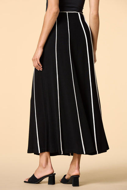 Versona beg to differ maxi skirt BLACK