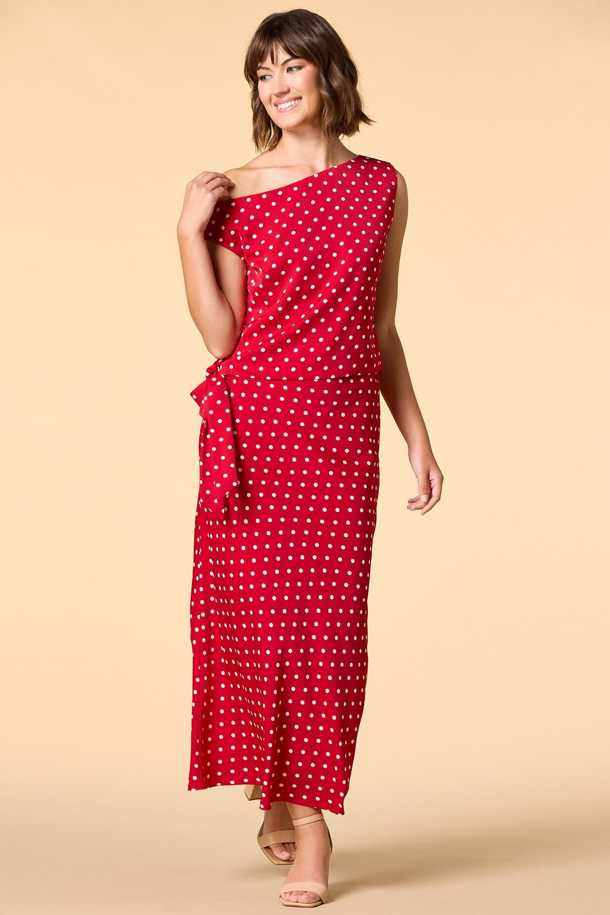 Versona lady in red satin tank RED