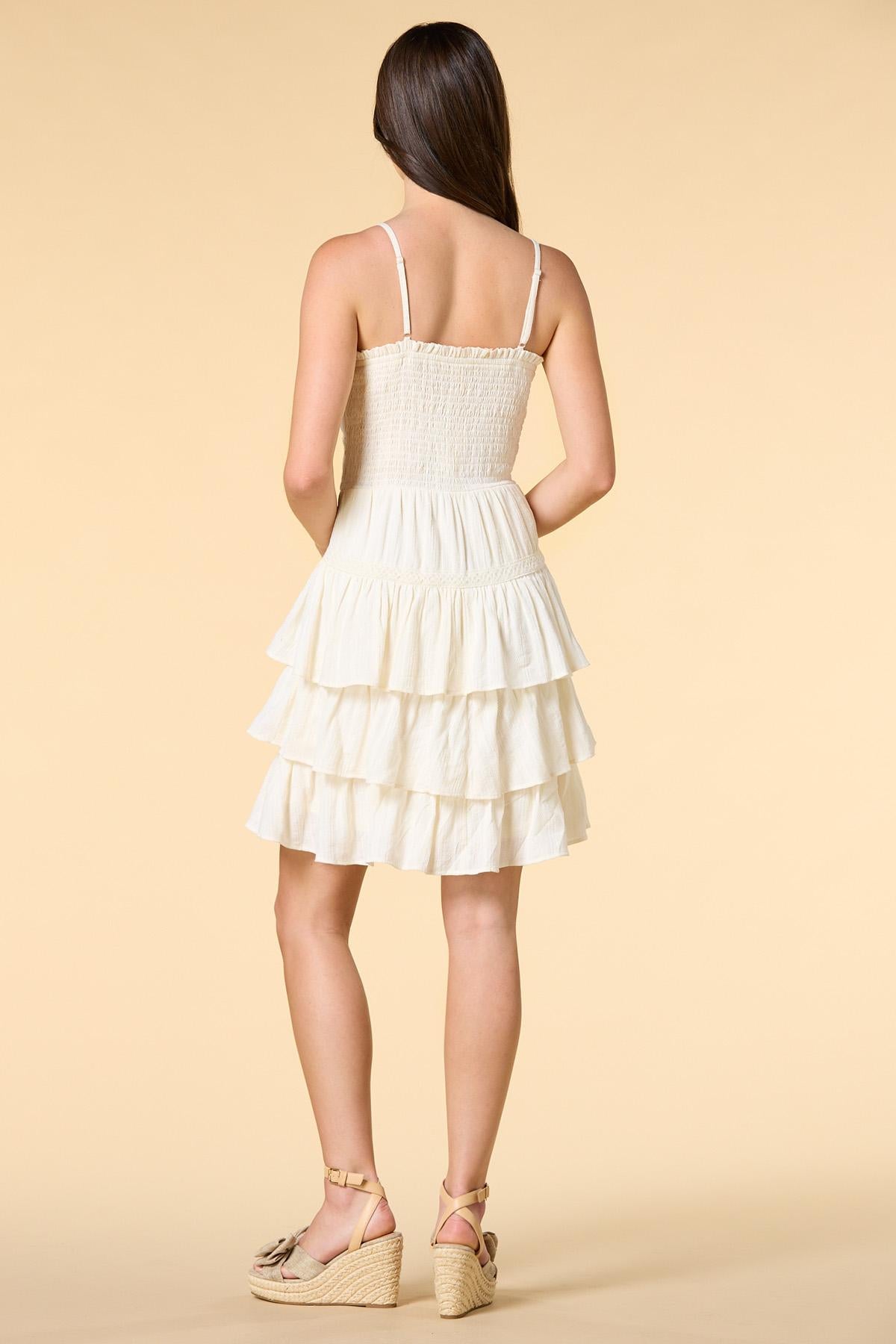 Versona sew in love mini dress CREAM