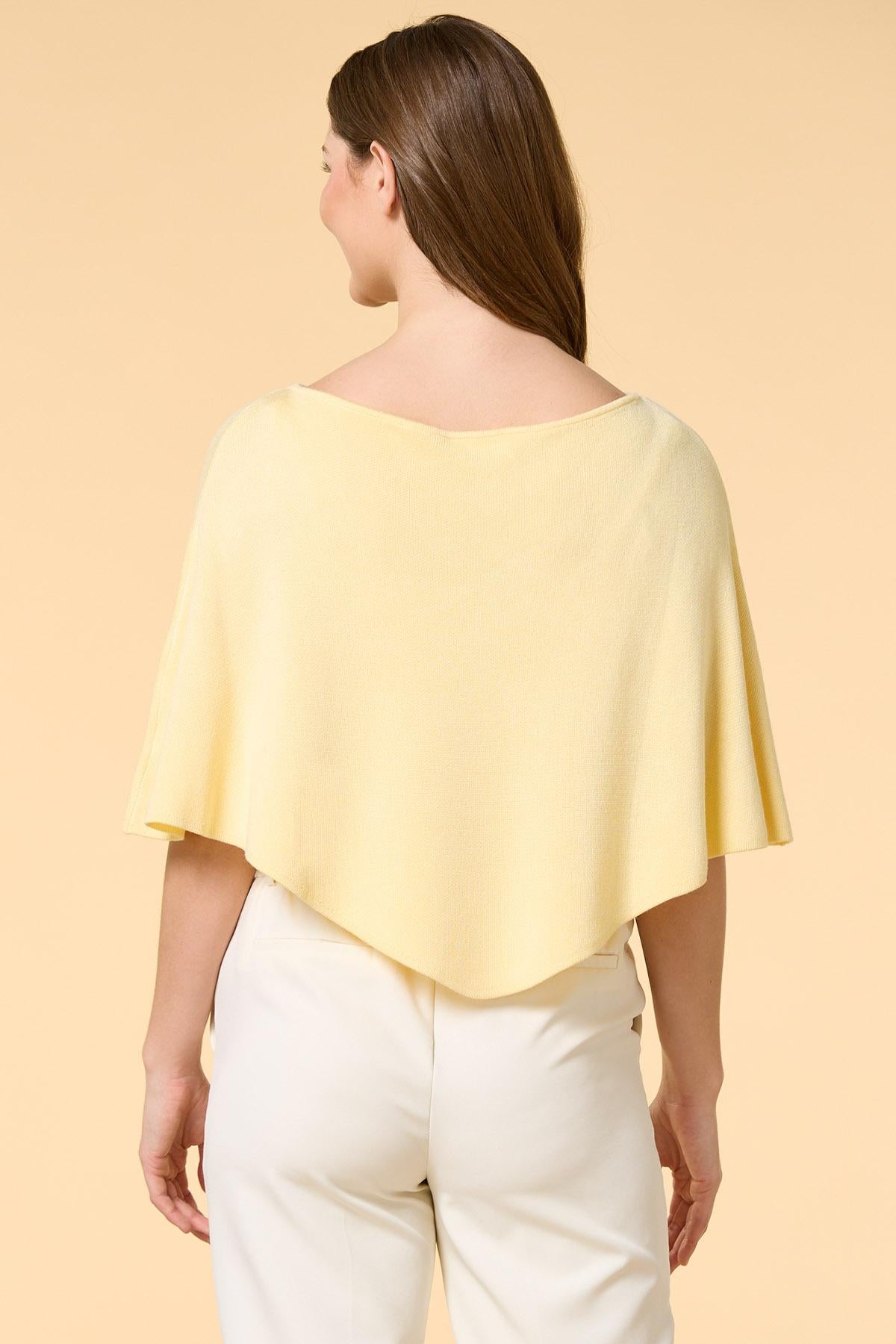 Versona on the wave cropped knit poncho RED