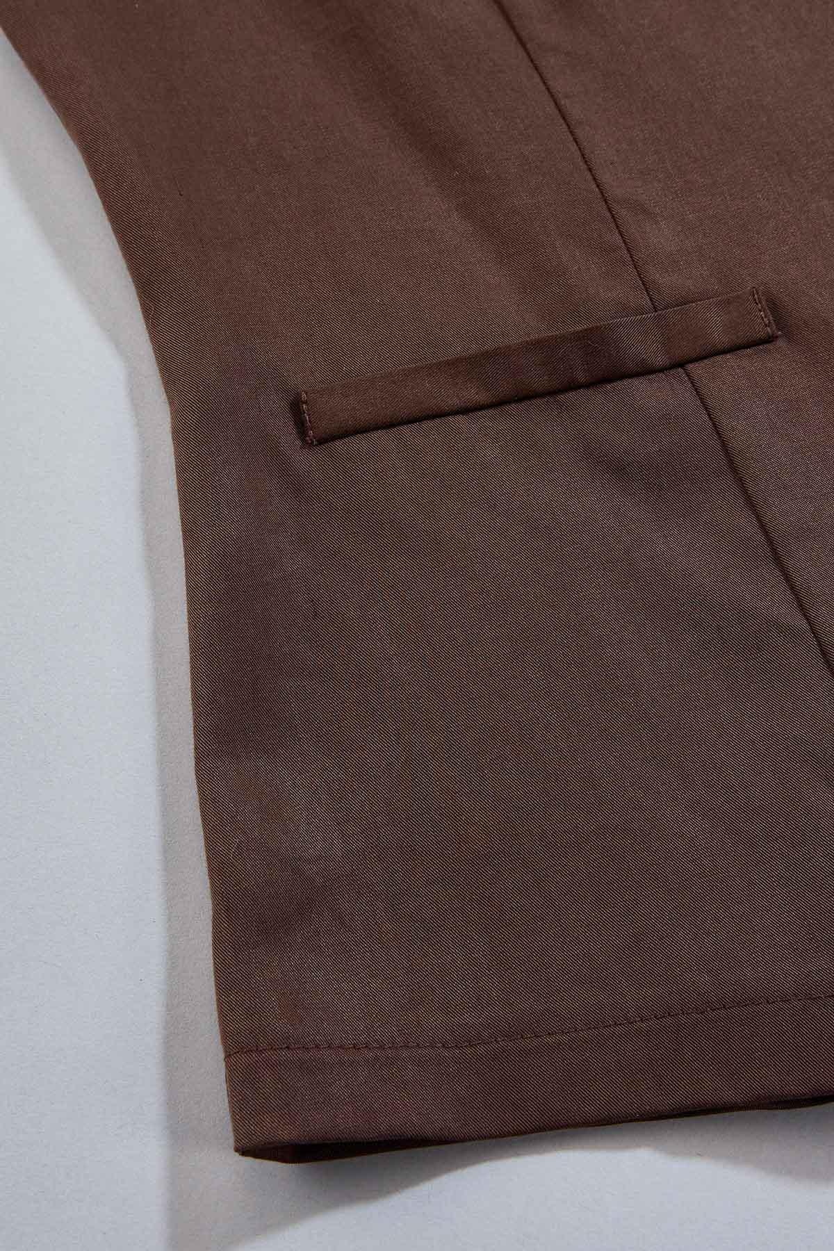 Versona cache solid button front vest BROWN