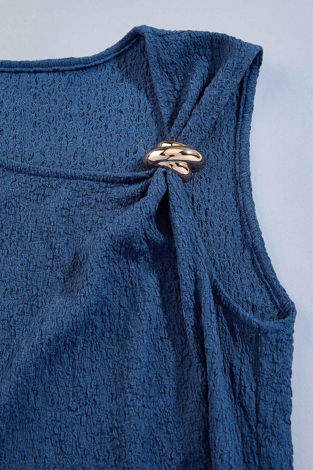 Versona cache textured gold detail tank BLUE