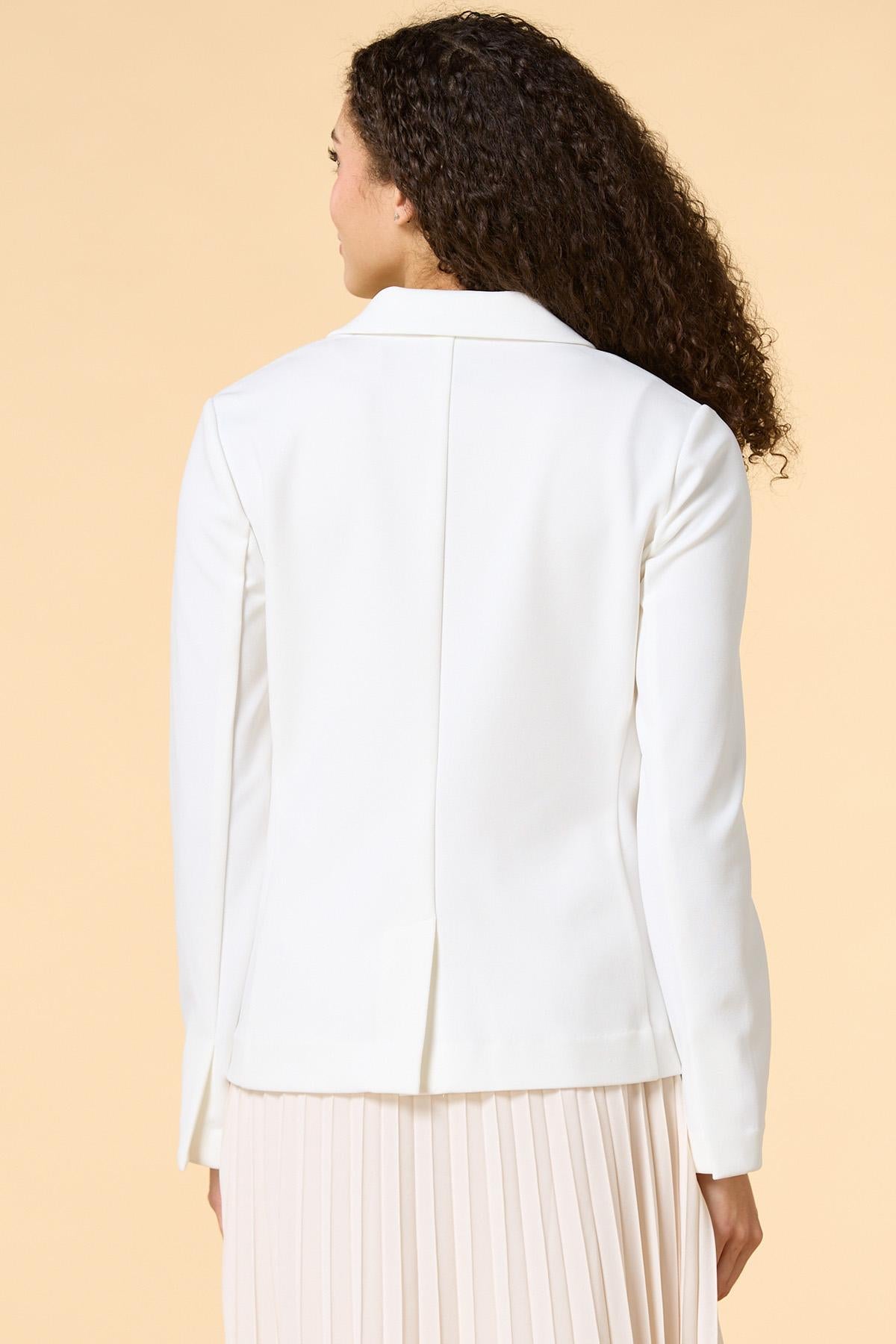 Versona petite work week crepe blazer WHITE_ALYSSUM