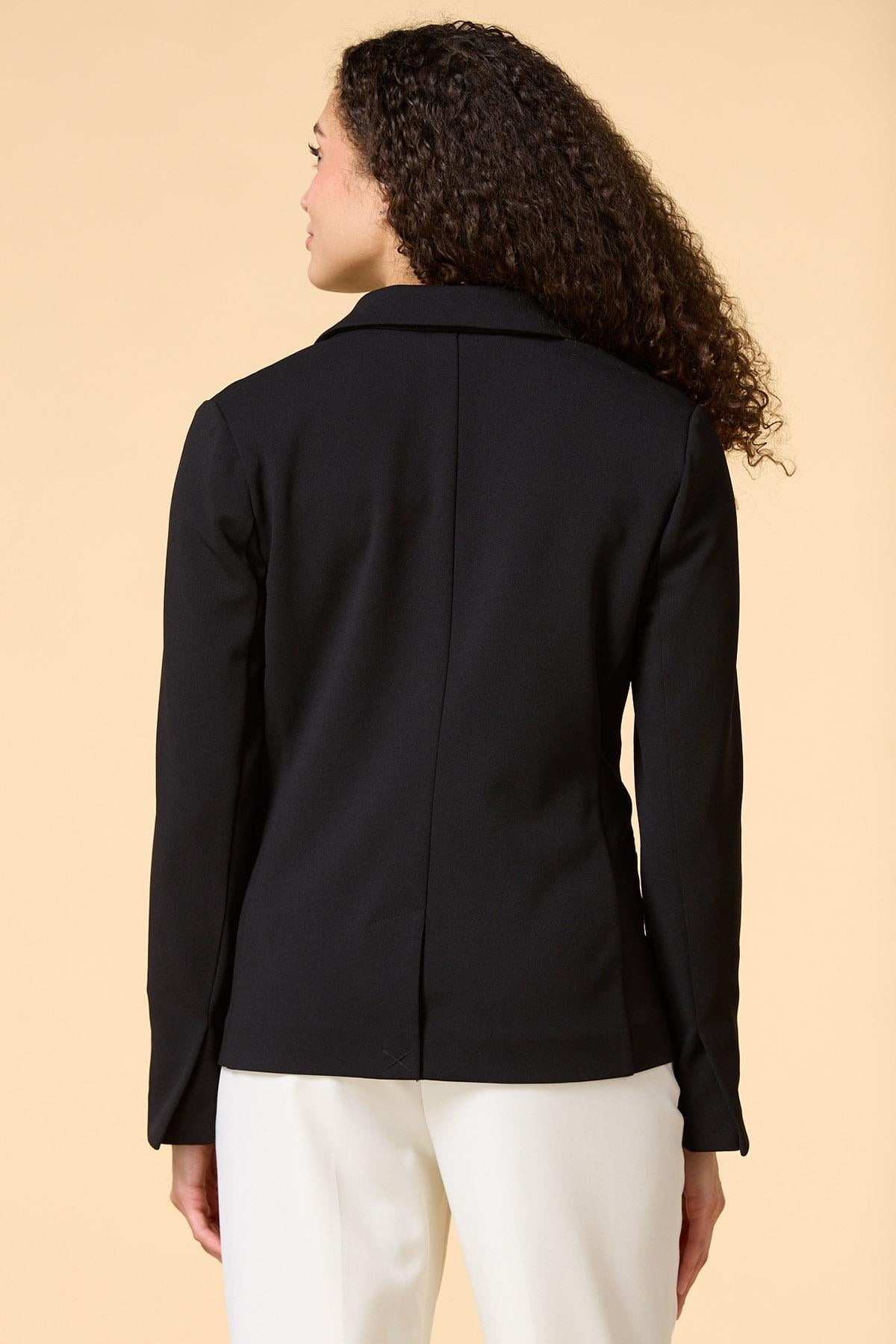 Versona petite work week crepe blazer WHITE_ALYSSUM