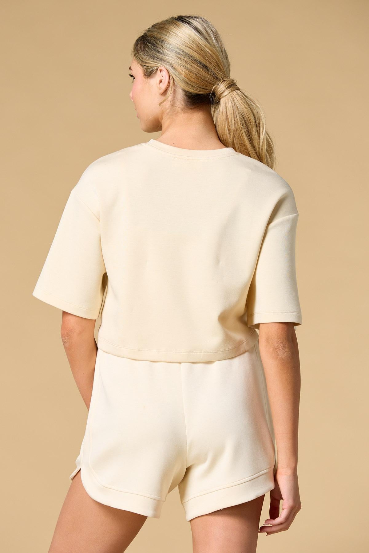 Versona spring spread scuba top