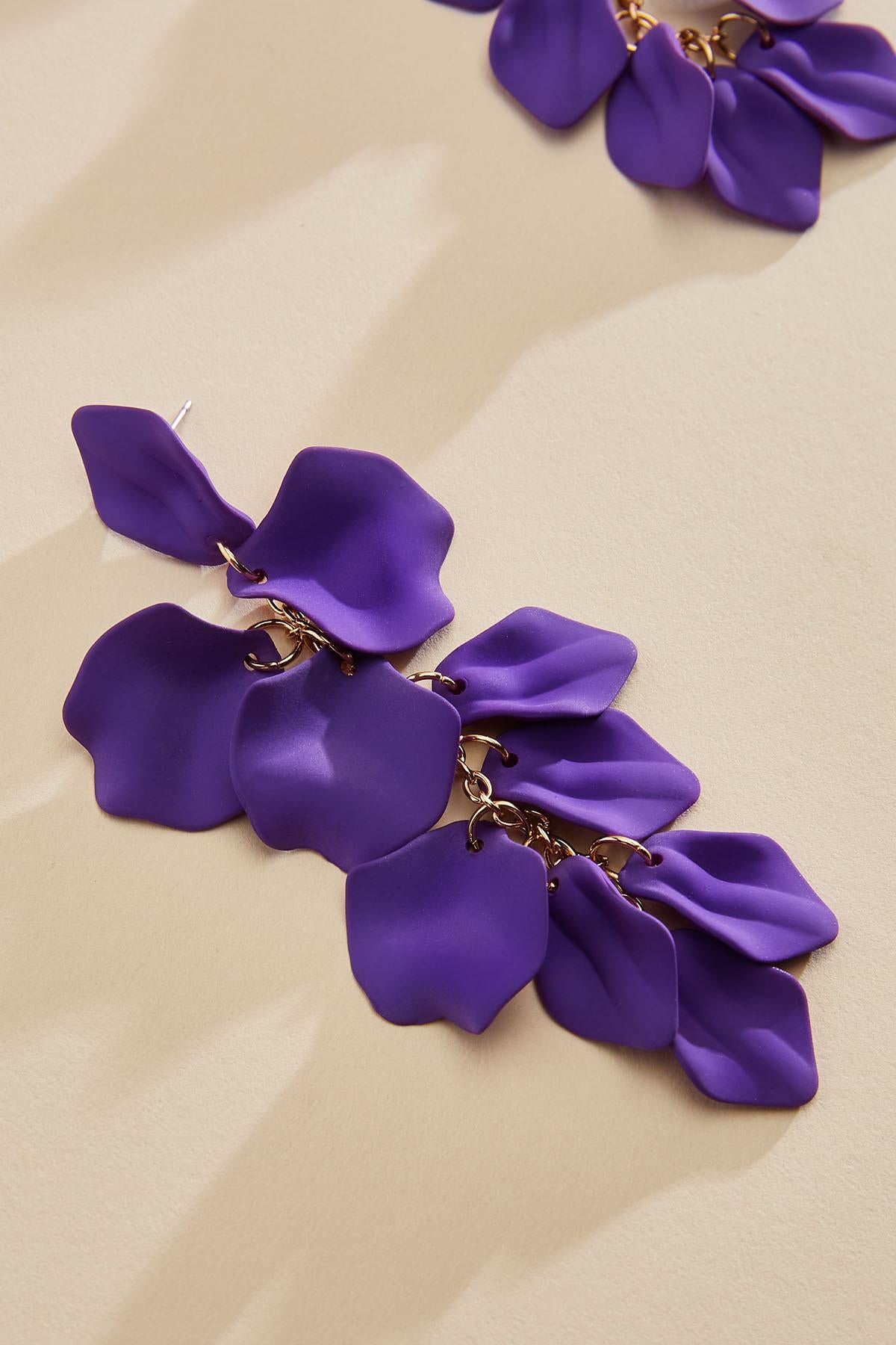 Versona rubber coated petal linear earrings TILLANDSIA_PURPLE