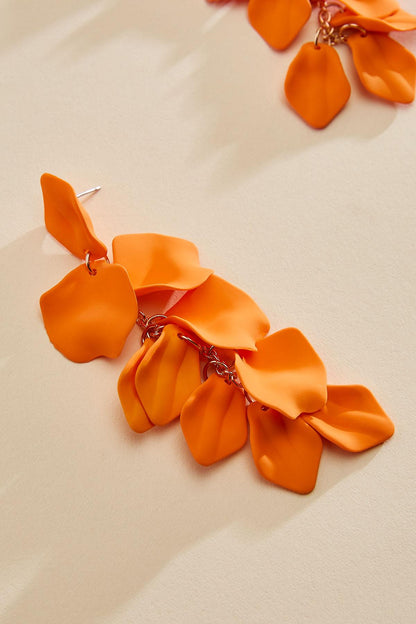Versona rubber coated petal linear earrings TILLANDSIA_PURPLE