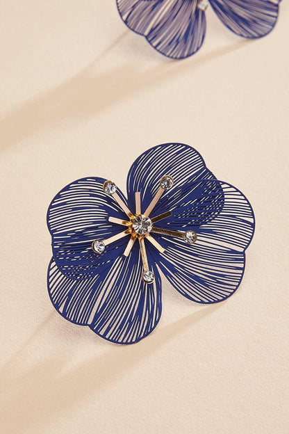 Versona rubber coated flower stud earrings BRIGHT_WHITE
