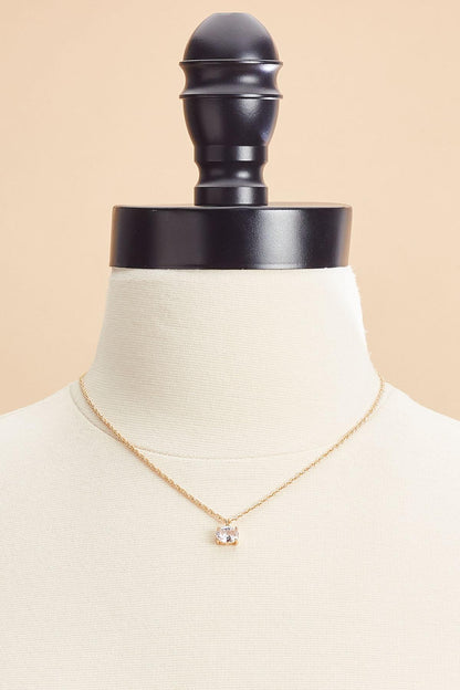 Versona oval cubic zirconia pendant necklace GOLD