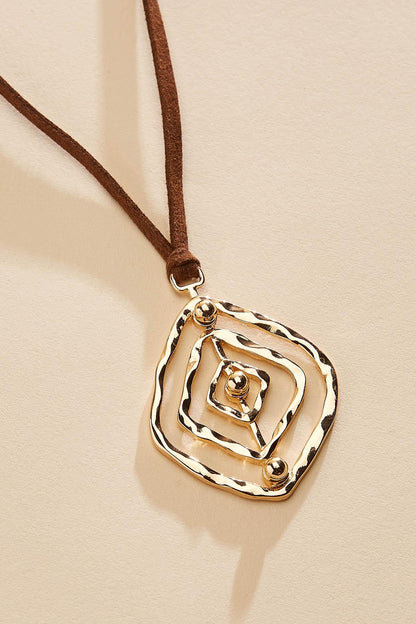 Versona hammered gold open diamond corded necklace GOLD