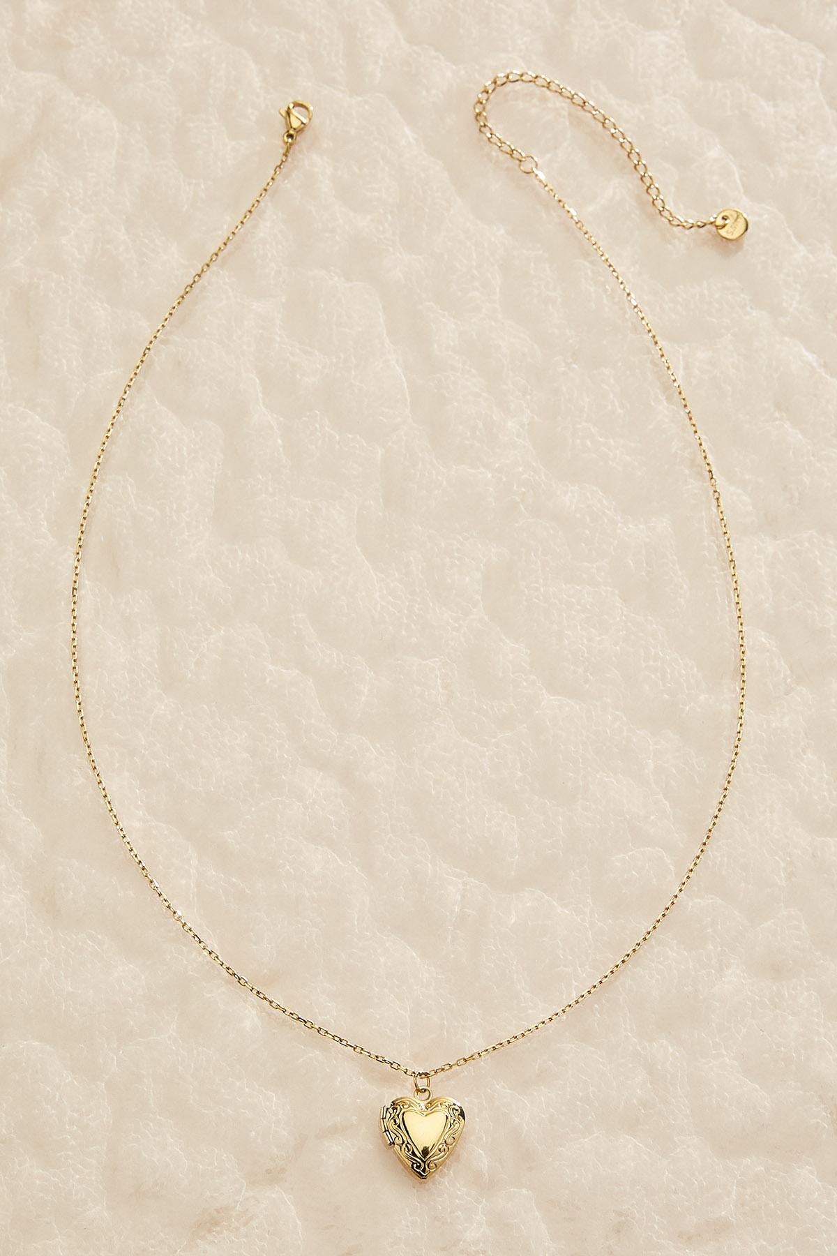 Versona waterproof heart locket necklace GOLD
