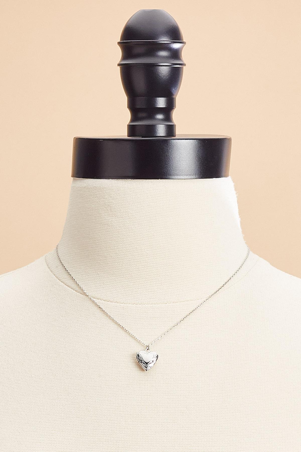 Versona waterproof heart locket necklace GOLD