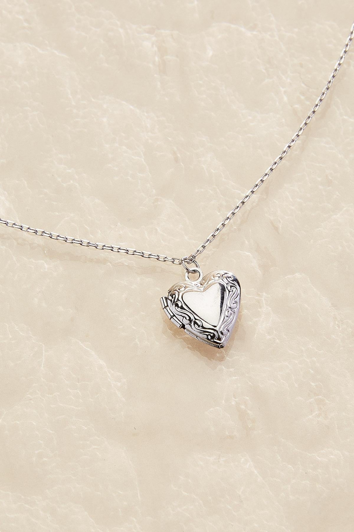 Versona waterproof heart locket necklace GOLD