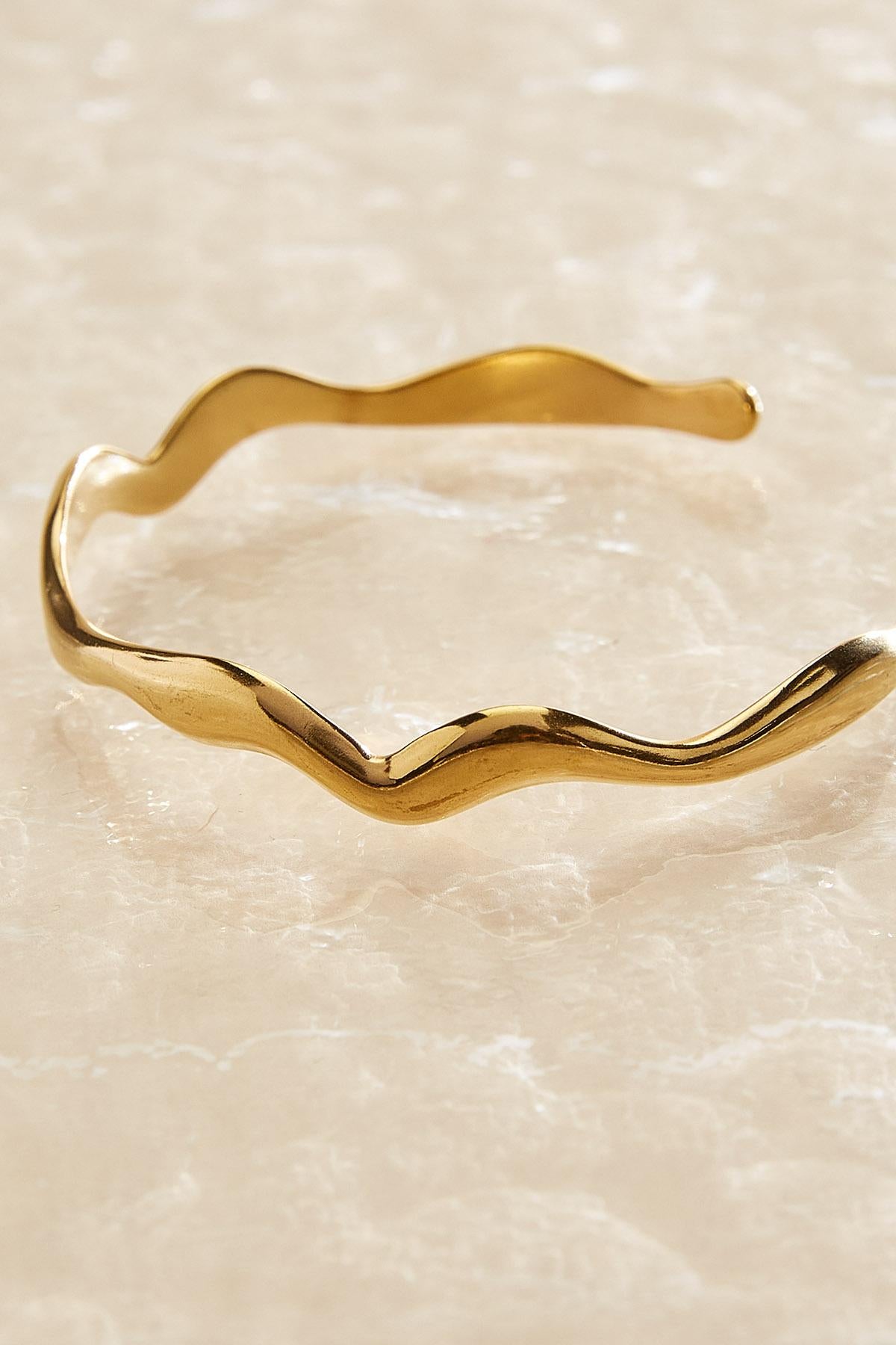 Versona waterproof adjustable wavy cuff bracelet GOLD