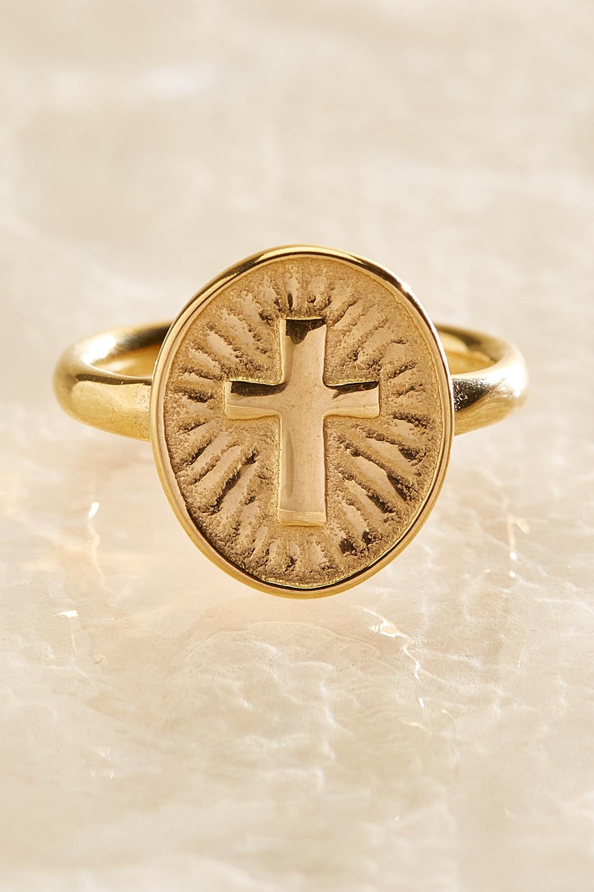 Versona waterproof oval cross pinky ring GOLD