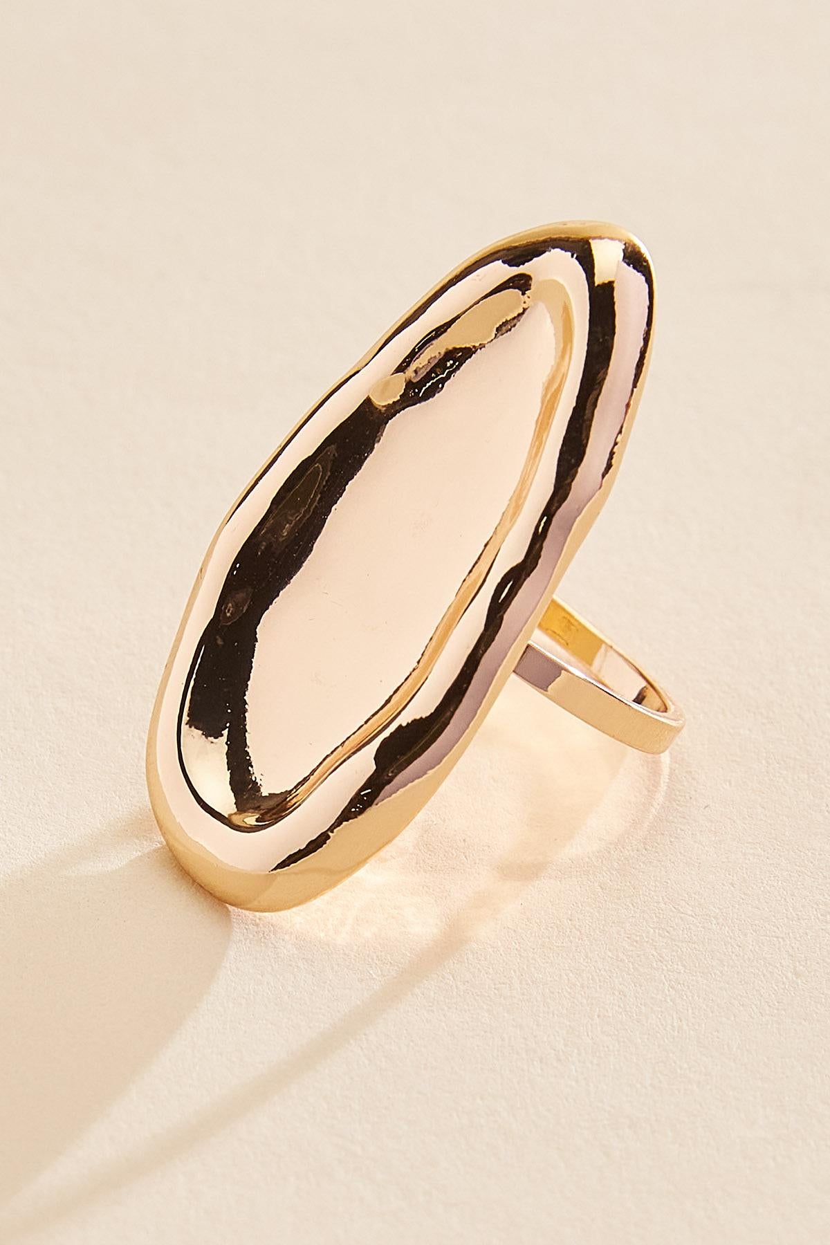 Versona hammered gold oval ring GOLD