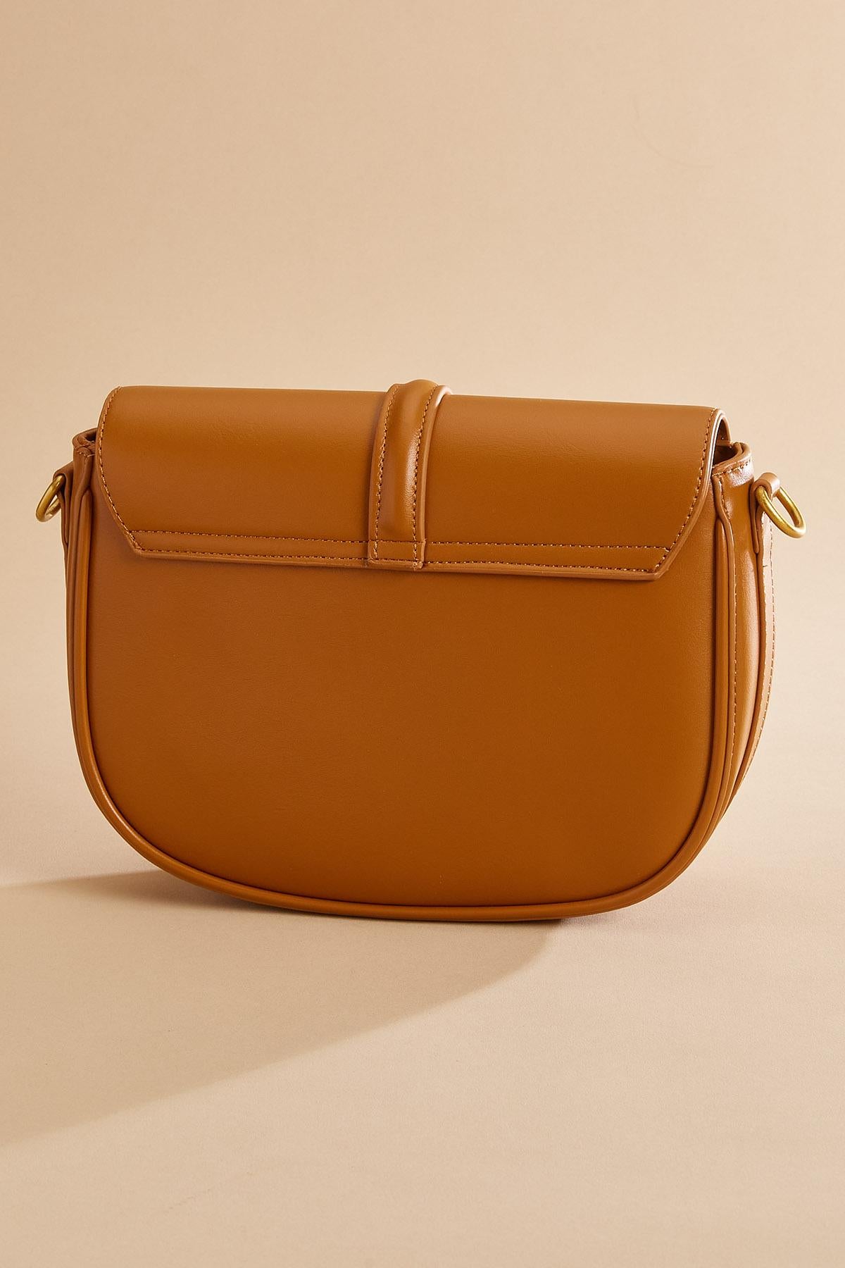 Versona faux leather twill flap crossbody COGNAC