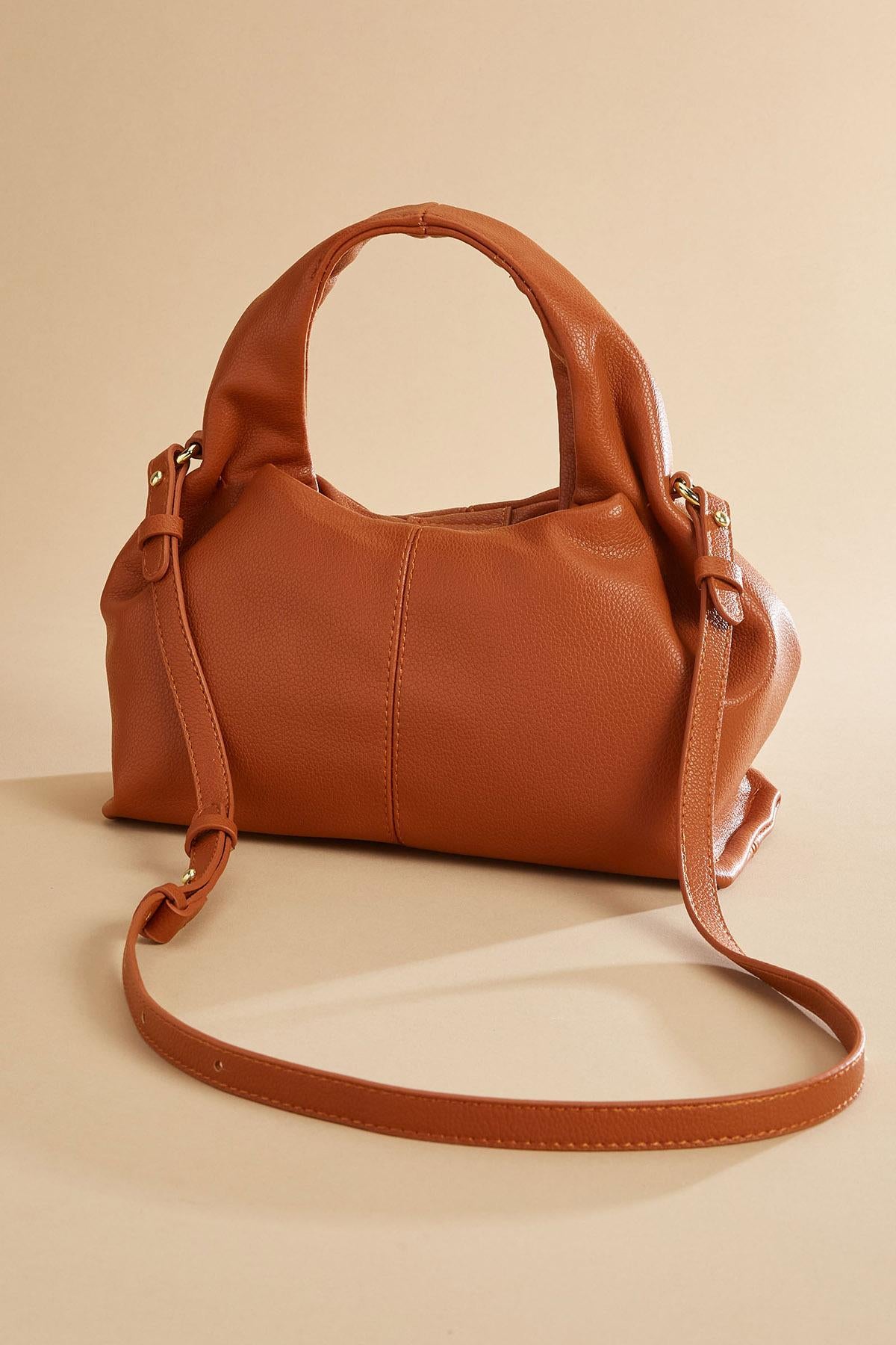 Versona slouchy faux leather hobo bag COGNAC