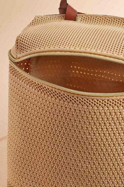 Versona neutral mesh sling backpack NATURAL