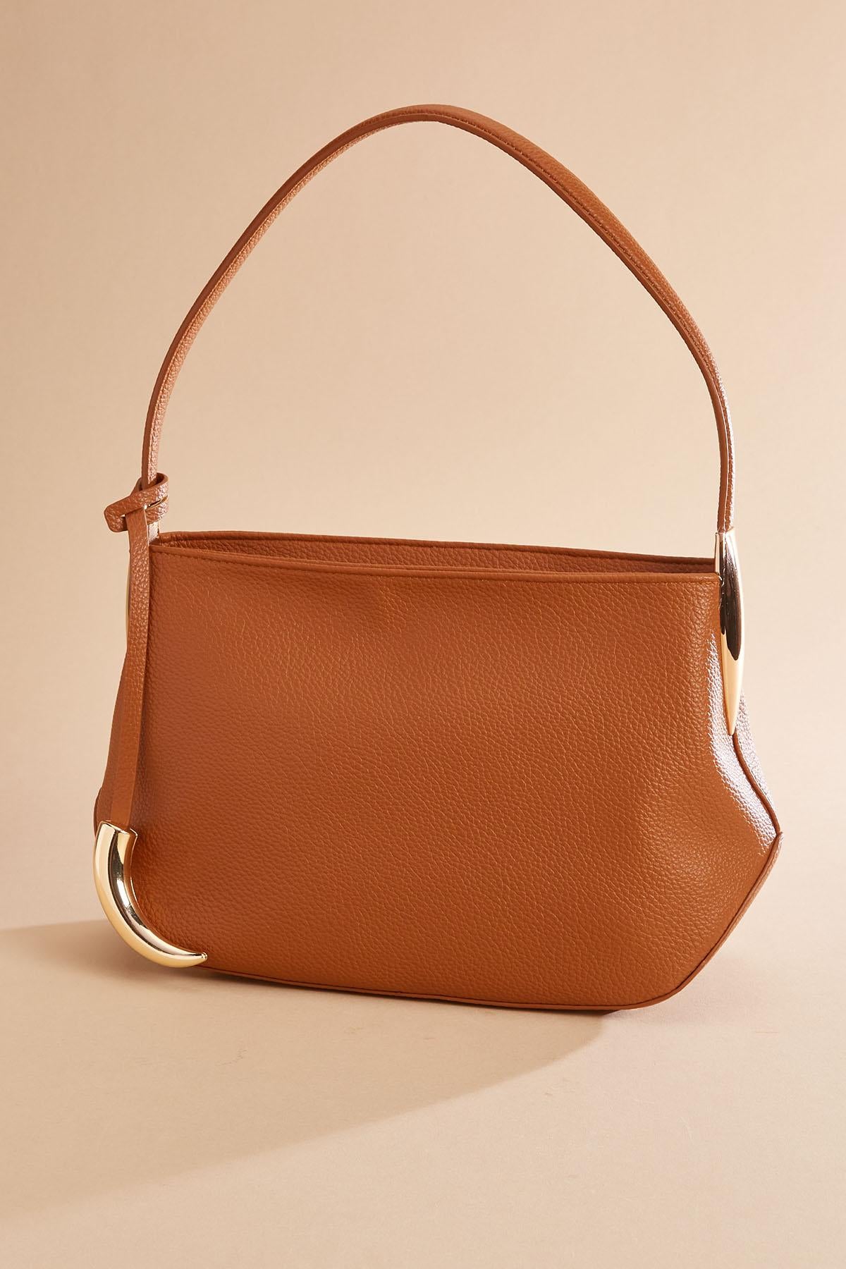 Versona faux leather claw charm bag COGNAC