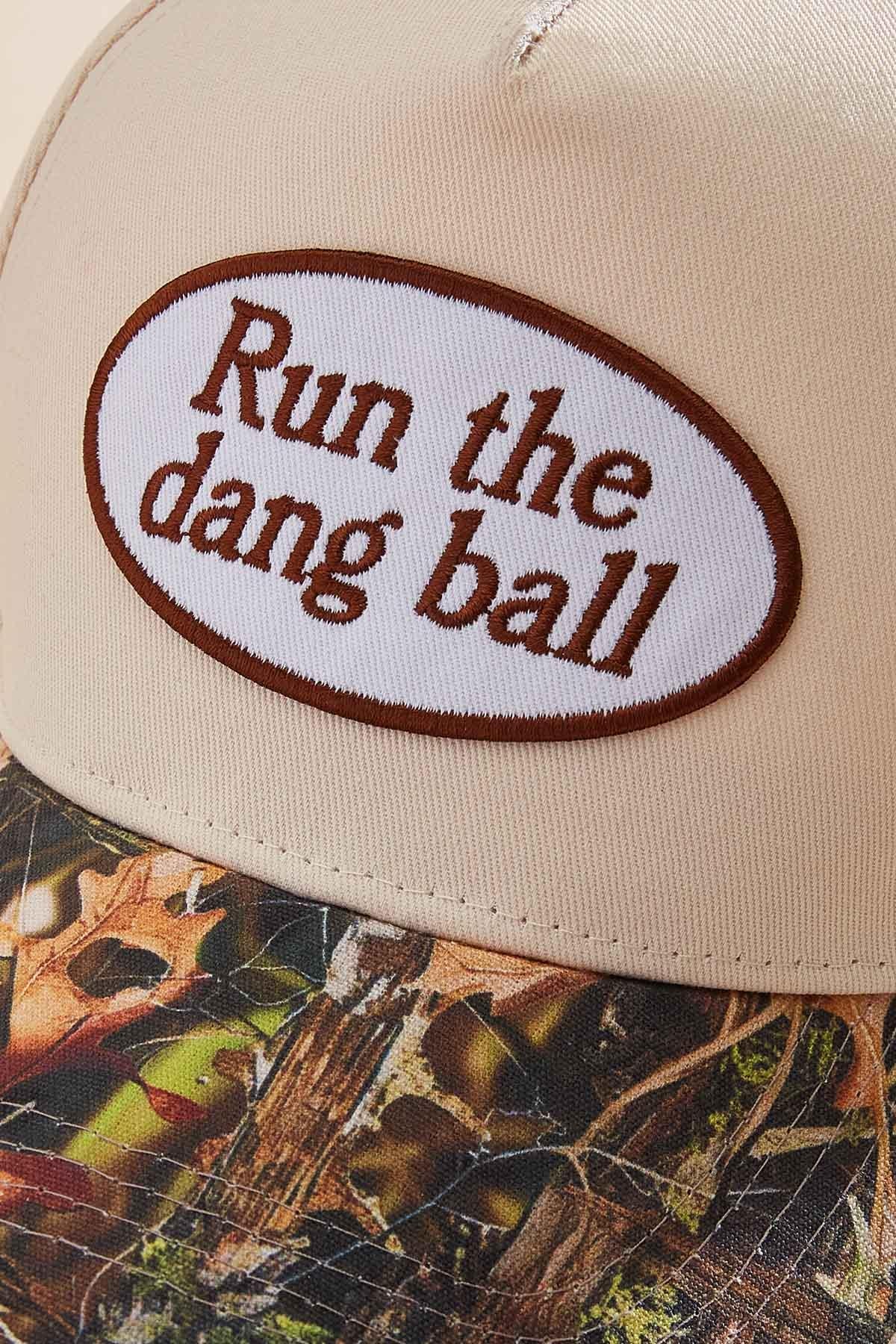 Versona run the dang ball trucker hat IVORY
