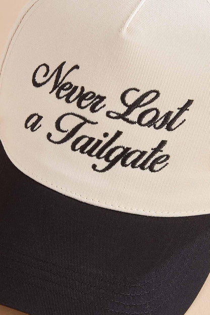 Versona never lost a tailgate trucker hat BLACK_WHITE_PATTERN