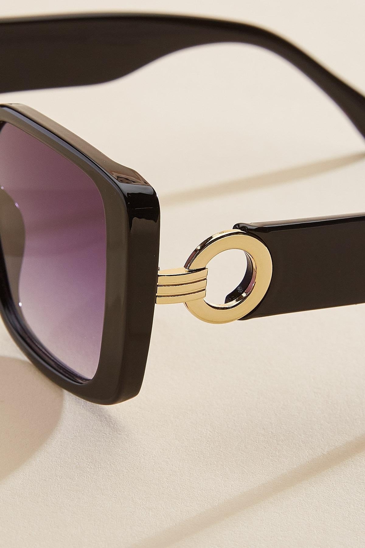 Versona oversized gold ring square sunglasses BLACK