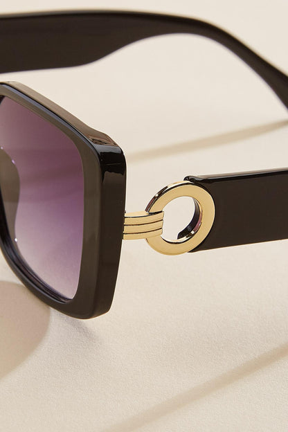 Versona oversized gold ring square sunglasses BLACK