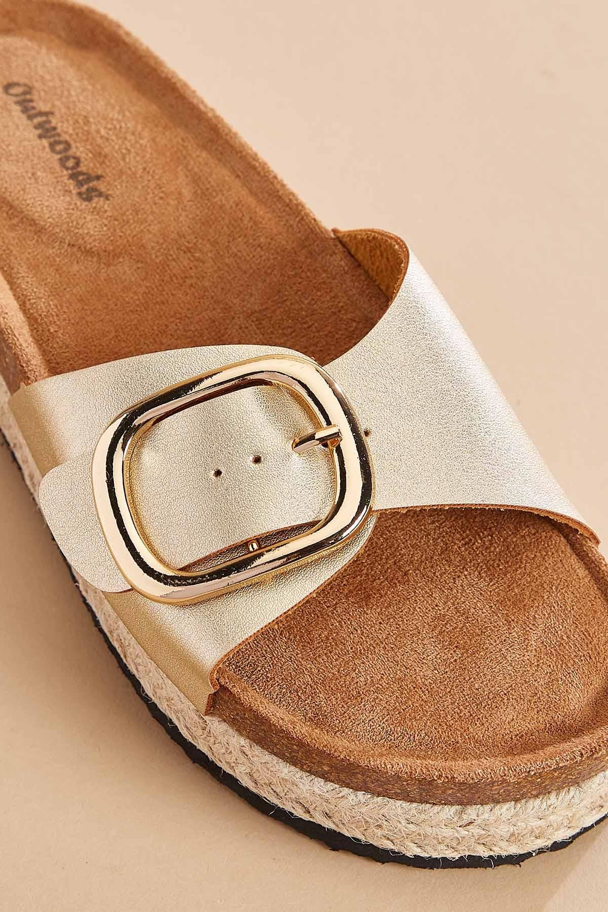 Versona gold buckle band flatform sandals BEIGE