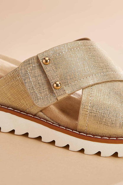 Versona gold crisscross band wedge sandals GOLD