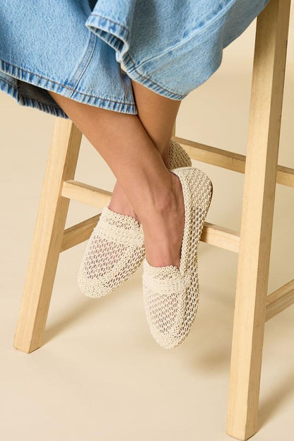 Versona beige textured open loafers BEIGE