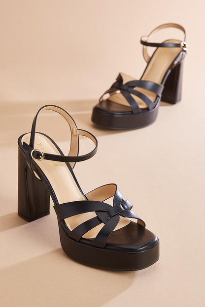 Versona criss cross strap platform heels BLACK