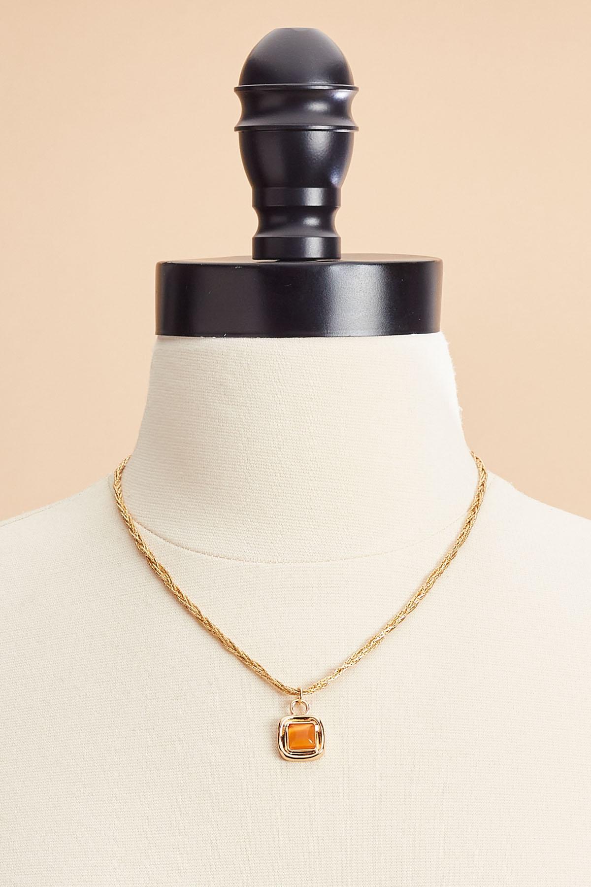 Versona gold twist chain square pendant necklace ZINNIA_ORANGE