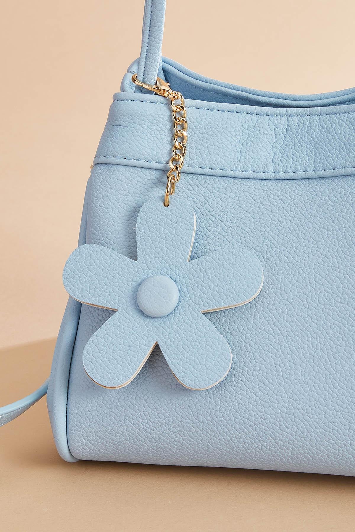 Versona faux leather daisy charm crossbody AIRY_BLUE