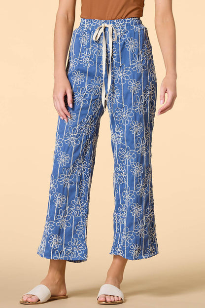 Versona beauty in bloom embroidered pants BLUE