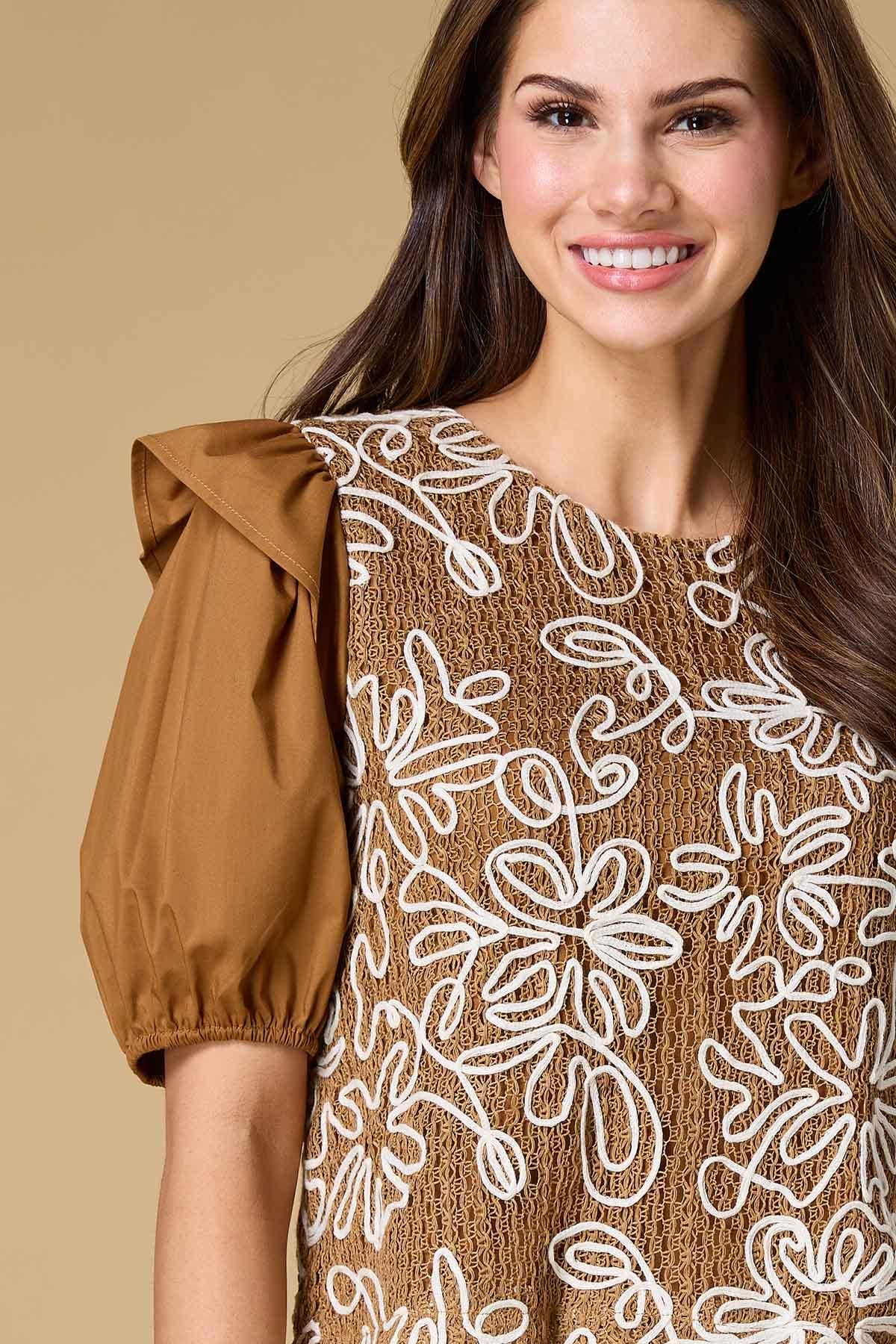 Versona drawing flowers soutache top CAMEL